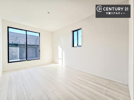 �Q�� �o���R�j�[�ɖʂ��Ă���m���ł��B���邭�����肪����A���C����������ł��܂��I���N���āA�O�ɏo�Ĕw�L�т����[�ċz�����ǂ������}������邱�Ƃ��ł��܂��B