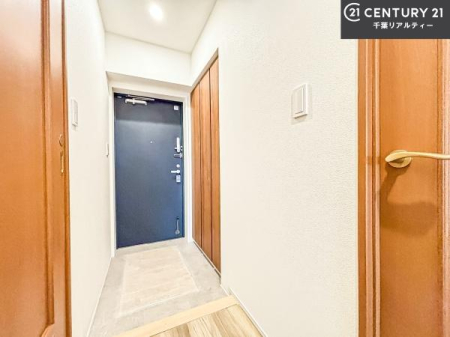 ���� �V���[�Y�{�b�N�X�t���Ȃ̂ŁA���ւ��Еt�����|�������₷���ł��I
�X�b�L���������ւŌ˂��J�����u�ԁA�������̂���S�n������Ԃ��o�}���Ă���܂��B