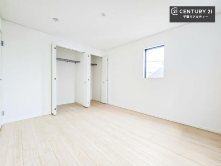 ���r���O�ȊO�̋��� �V���v���Ƀf�U�C������Ă��邽�߁A�Ƌ��I�т܂���I
���C�ɓ���̉Ƌ��u���Ă��낰���Ԃ���邱�Ƃ��ł��܂��B