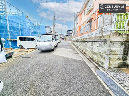 �O�ʓ��H�܂ތ��n�ʐ^ �O�ʓ��H��6���I�z����ǍD�ȗ��n�ł��B
�Ԍɓ��ꂪ���ȕ������S�ł��ˁB