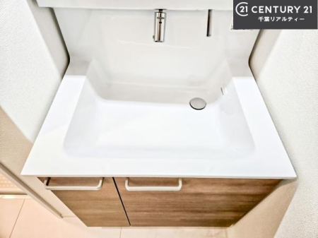 ���ʑ�E���ʏ� �[�����ʑ�{�E���́A�������˂ɂ����̂ł�����ꂪ�y�X�I���������ۂĂ܂��I
�L���C�Ȑ��ʏ��Ŏ��������̃��`�x�[�V�������オ��܂��ˁI