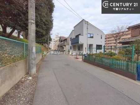 �O�ʓ��H�܂ތ��n�ʐ^ �O�ʓ��H��5.47���I�z����ǍD�ȗ��n�ł��B
�Ԍɓ��ꂪ���ȕ������S�ł��ˁB