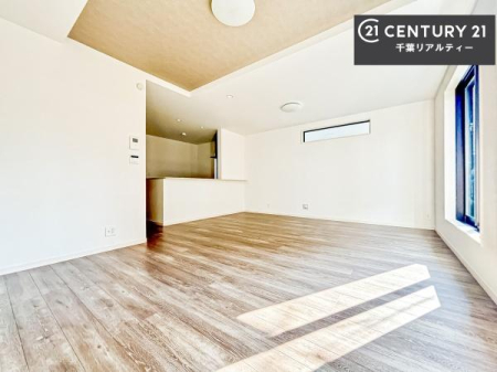 ���r���O �Q�K���r���O�ɂ��D�ꂽ�̌��Ɨz������ƕ��ʂ��̂悳�����˔������Z�ݐS�n�ǂ����ł��B�o���R�j�[�Ɛڂ��Ă���̂ŋ�����ʂ炸�C�ɂ�����荞�݂����Ƃ��ɂ����󕨂���荞�ނ��Ƃ��ł���_���֗��I