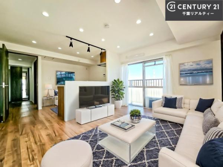 ���r���O �Ƌ��CG�p�[�X�ł��B�D�����z���܂肪���r���O����ł���ċ��S�n�̗ǂ���Ԃ����o���Ă���܂��I
���났�̎��Ԃ��߂����܂��I