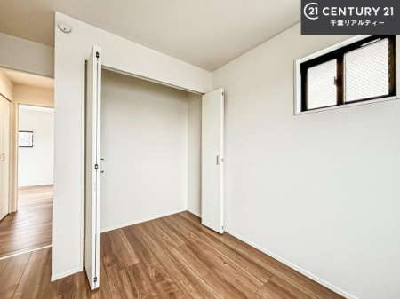 �Q�� ���[�͂̂���m���ł��B����������������L�X�Ǝg���ċC�������ǂ��ł��I
�L���C�Ȗ��邢�������ŉ߂����̂́A�X�ɂ̂�т�������ł��܂��ˁI