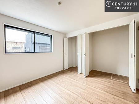 �Q�� ���[�͂̂���m���ł��B����������������L�X�Ǝg���ċC�������ǂ��ł��I
�L���C�Ȗ��邢�������ŉ߂����̂́A�X�ɂ̂�т�������ł��܂��ˁI