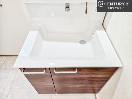 ���ʑ�E���ʏ� �[�����ʑ�{�E���́A�������˂ɂ����̂ł�����ꂪ�y�X�I���������ۂĂ܂��I
�L���C�Ȑ��ʏ��Ŏ��������̃��`�x�[�V�������オ��܂��ˁI