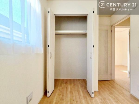 �q������ ���[�X�y�[�X�����Ă��܂��I�������X�b�L�����ڂ��鎖���ł��܂��ˁB
�Ƌ��I�΂Ȃ��V���v���ȃf�U�C���ׁ̈A�Ƌ��I�΂����C�ɓ���̋�ԍ�肪�ł������ł��ˁB