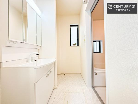 ���ʑ�E���ʏ� �g�Ȃ�𐮂�����ʏ��́A���������厖�ł��I������̐������̂��镵�͋C�����o�I�C�����悭���g�����������܂��B