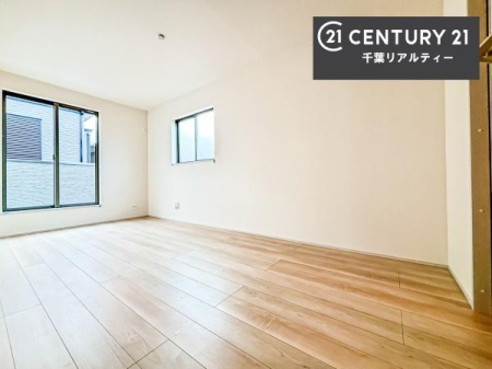 �Q�� �o���R�j�[�ɖʂ��Ă���m���ł��B���邭�����肪����A���C����������ł��܂��I���N���āA�O�ɏo�Ĕw�L�т����[�ċz�����ǂ������}������邱�Ƃ��ł��܂��B