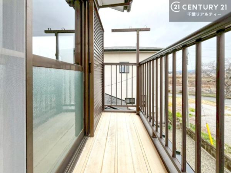 �o���R�j�[ �z������̗ǂ��o���R�j�[�ŁA�����󕨂��悭���������ł��ˁI
���V�C�̗ǂ����ɂ̓o���R�j�[�֏o�ă��t���b�V������̂��C�����悳�����ł��B