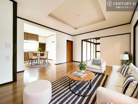 ���r���O �Ƌ��CG�p�[�X�ł��B�S�n�ǂ����r���O�͉Ƒ������R�ƏW�܂�܂��B�Ƒ��c�R�̎��Ԃ����������ł��B���Ƒ��ƁA����w�[���������Ԃ��߂��������ł��ˁB