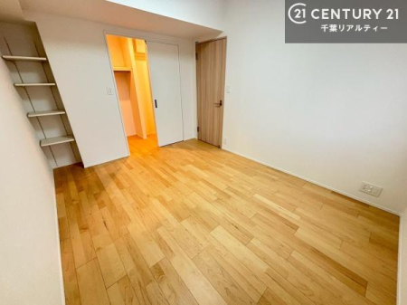 �Q�� �D���������������ޗm���́A���̖ڊo�߂��C�������ǂ������ł��ˁB���������Ԃ��������Ɖ߂������Ƃ��ł��܂��B�D�����F�����̃t���[�����O���ǂ�ȉƋ�ɂ��}�b�`���܂��I