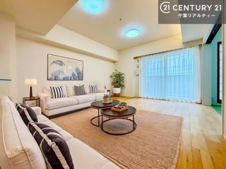 ���r���O �Ƌ��CG�p�[�X�ł��B�S�n�ǂ����r���O�͉Ƒ������R�ƏW�܂�܂��B�Ƒ��c�R�̎��Ԃ����������ł��B���Ƒ��ƁA����w�[���������Ԃ��߂��������ł��ˁB