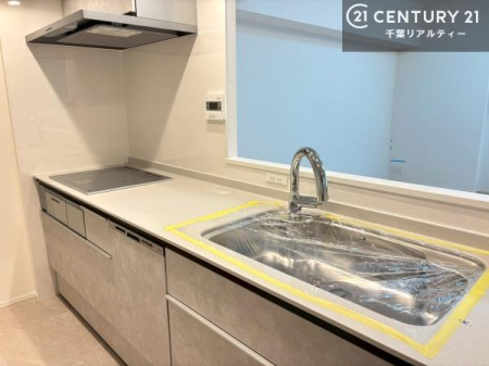 �L�b�`�� ���C�h�ȃV���N�ł��ˁI�������˂ɂ������������₷���Ǝ����y�X�d�l�̃V�X�e���L�b�`���ł��I
�f�U�C�����Ƌ@�\�������˂��L�b�`���Ő�����������܂��ˁI