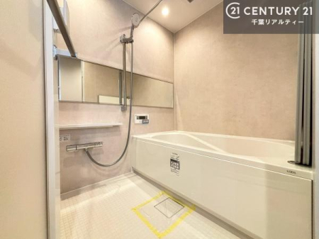 ���� �������������l�̕��͋C�̃o�X���[���́A�����o�Ă��ăo�X�^�C�����[���I
���d���撣���Ă��邲�J���ɂ��D�݂̓����̓����܂����āA�y����ł݂Ă͂������ł��傤���H