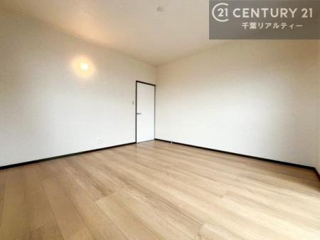 �Q�� �V���v���Ƀf�U�C������Ă��邽�߁A�Ƌ��I�т܂���I
���C�ɓ���̉Ƌ��u���Ă��낰���Ԃ���邱�Ƃ��ł��܂��B