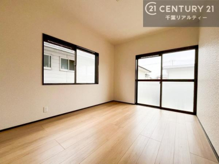 �q������ �Q�ʍ̌��̗m���́A���炩�Ȍ��ƐS�n�悢������荞�ޖ��邢��ԁB
�|���o�������Ȃ����߈��S���ɂ��z������Ă���A�����Ȃ��q�l�̂������Ƃ��Ă����S���Ă��g�����������܂��B