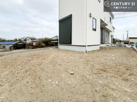 �� ������Ƃ�������X�؁[�X���t���Ă��܂��I�K�[�f�j���O���y���߂����ł��ˁB