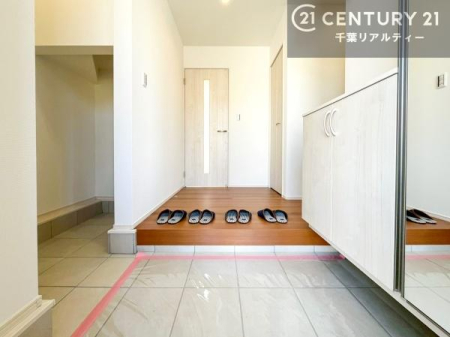 ���� ���ċA���Ă��Ă��A�������܁I�����������Ȃ�A�D�����}������Ă�����ԂɂȂ��Ă��܂��B
���邭��������錺�ւł��I