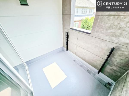 �o���R�j�[ �L�X�Ƃ��Ă���o���R�j�[�ł��I
�����󕨂������̂͂������A���ɓ�����Ȃ��炭�났�^�C��������܂��I