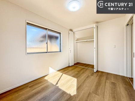 �m�� �V���v���Ƀf�U�C������Ă��邽�߁A�Ƌ��I�т܂���I
���C�ɓ���̉Ƌ��u���Ă��낰���Ԃ���邱�Ƃ��ł��܂��B