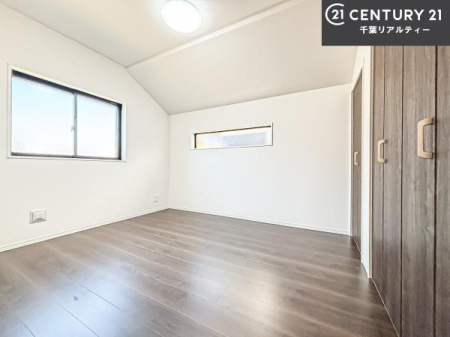 �Q�� �D���������������ޗm���́A���̖ڊo�߂��C�������ǂ������ł��ˁB���������Ԃ��������Ɖ߂������Ƃ��ł��܂��B�D�����F�����̃t���[�����O���ǂ�ȉƋ�ɂ��}�b�`���܂��I