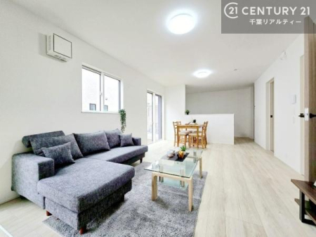 ���r���O �傫�ȑ����炽���Ղ�̗z���������閾�邢���r���O�B�J�����̂��郊�r���O�ŉƑ��c���̂��났�̎��Ԃ��߂����܂��I�����̂����w�\�ł��I���񌻒n�ŗz������Ȃǂ��̊����������܂��I