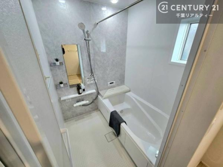 ���� 1���̔�����������Ɩ����Ă���闁���ł��B
�������̑f�G�ȃ����N�[�[�V�����ꏊ�ł��I