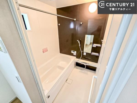 ���� �L�X�o�X�ň���̔������t���b�V���B�����L�΂���̂ŁA�����ɂ��������ƐZ����܂��ˁI�����̃o�X�^�C�����y���݂ɂȂ�܂��B