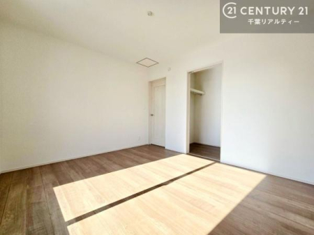 �Q�� �V���v���Ƀf�U�C������Ă��邽�߁A�Ƌ��I�т܂���I
���C�ɓ���̉Ƌ��u���Ă��낰���Ԃ���邱�Ƃ��ł��܂��B