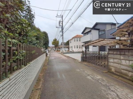 �O�ʓ��H�܂ތ��n�ʐ^ �O�ʓ��H4���I�z����ǍD�ȗ��n�ł��B
�Ԍɓ��ꂪ���ȕ������S�ł��ˁB