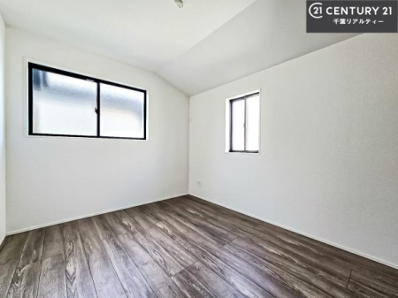 �m�� 2�ʍ̌����m�ۂ������邢�����́A���ʂ����ǂ��A���邭��ϋ��S�n�̗ǂ���ԂƂȂ��Ă���܂��B�����b�N�X���ĉ߂�����S�n�̗ǂ��������ł��I