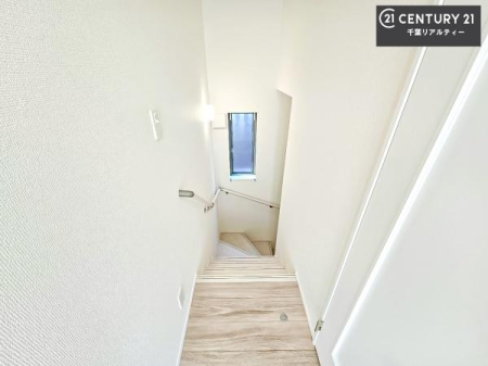 ���̑����� �K�i�͖��邭�萠������Ă��܂��B���q�l�₲�N�z�̕������S���Ă����p�����܂��I�����̐����ɂ₳�������v���X�����Z�܂��ł��B