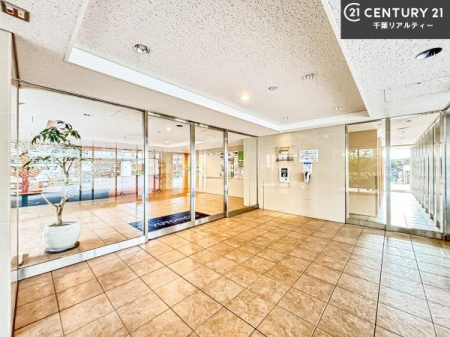 �G���g�����X ��؂Ȃ��q�l�����o�}������G���g�����X�B�z��������ǂ��S�n�̗ǂ���Ԃł��B