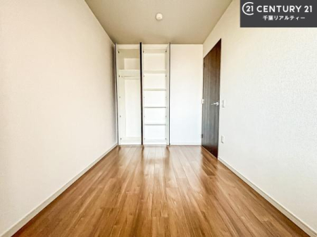 �Q�� �D���������������ޗm���́A���̖ڊo�߂��C�������ǂ������ł��ˁB���������Ԃ��������Ɖ߂������Ƃ��ł��܂��B�D�����F�����̃t���[�����O���ǂ�ȉƋ�ɂ��}�b�`���܂��I