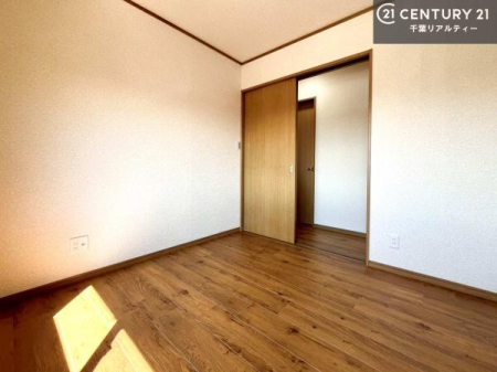 �q������ �_�炩���z�����������ޖ��邢�����������o����݌v�B�ʌ��̎��鑋���C�����̗ǂ���������n��グ�܂��B���̖ڊo�߂��X�b�L�����܂��I