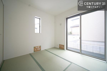 �a�� ���r���O�Ɨאڂ����a���ł��I�Ǝ��̋x�e�X�y�[�X��L�b�Y�X�y�[�X�Ƃ��Ċ��p����̂��悳�����ł��ˁI
�a���̎g�����͖�����I