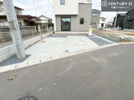 ���ԏ� ���ԃX�y�[�X��3�䕪����܂��I�Z�J���h�J�[�͂������A�o�C�N�⎩�]�ԂȂǂ��u���ꏊ�ɍ���܂���B