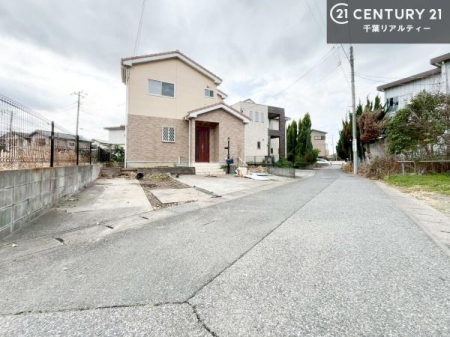 �O�ʓ��H�܂ތ��n�ʐ^ ���ӊ���A���q�l�̂���]�ɍ������������ꏏ�ɂ��ē���v���܂��B�Z��[���A�h�o�C�U�[�ɂ�邲���k������܂��B���Ђ͂��₢���킹�ɑ��Ή����܂��I���҂������܂���I