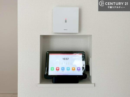 ���̑� TV���j�^�[�t�C���^�[�t�H���������B���K�҂̊���m�F���Ă���Ή��ł��邽�߁A�h�Ɩʂɂ��z�����ꂽ���S�̐ݔ��ł��B