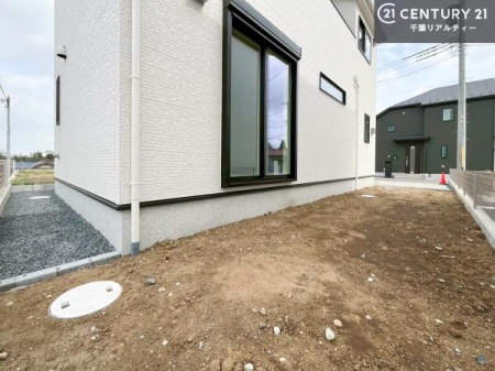 �� ������Ƃ�������X�؁[�X���t���Ă��܂��I�K�[�f�j���O���y���߂����ł��ˁB