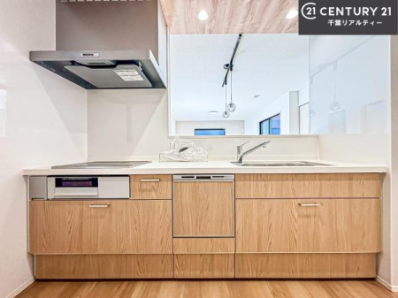 �L�b�`�� ���[�X�y�[�X���L�x�ŁA�����X�y�[�X���X�b�L���ƕЕt���Ђ�`�����p�ł��܂��I
���K�ɍ�Ƃ��ł��܂��I�����̗���������܂��I