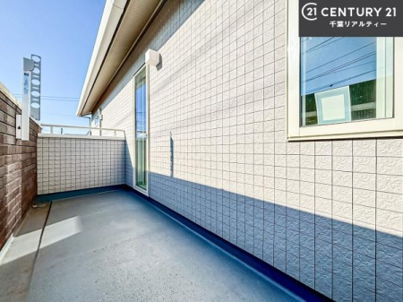 �o���R�j�[ �z������ǍD�ȃo���R�j�[�ł��I���ꂽ���ɂ͐�������n����J���I�Ȏ��Ԃ��y���߂܂��B
