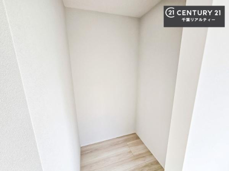 ���[ �E�H�[�N�C���N���[�[�b�g�t���ł��B��������̂��m���Ȃǂ����[���Ă��������ł��ˁI���ɂ���@�������ȂǋG�ߕ��̑傫�ȉƓd�����[�ł��܂��I