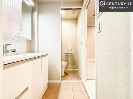 ���ʑ�E���ʏ� �g�Ȃ�𐮂�����ʏ��́A���������厖�ł��I������̐������̂��镵�͋C�����o�I�C�����悭���g�����������܂��B�L�X�����X�y�[�X���������ł��ˁI
