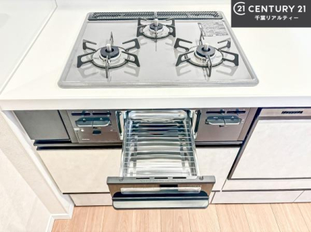 �L�b�`�� �R�����͎O������̂ł������̓����i�s���ł��܂��B
�������O�����t���ł��B�����X�y�[�X���L�X���Ă���׍�Ƃ����₷���I�g�����肪�ǂ��V�X�e���L�b�`���ł��I