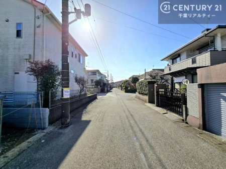 �O�ʓ��H�܂ތ��n�ʐ^ �O�ʓ��H6���I�z����ǍD�ȗ��n�ł��B
�Ԍɓ��ꂪ���ȕ������S�ł��ˁB