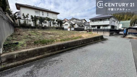 �O�ʓ��H�܂ތ��n�ʐ^ ���ӊ���A���q�l�̂���]�ɍ������������ꏏ�ɂ��ē���v���܂��B�Z��[���A�h�o�C�U�[�ɂ�邲���k������܂��B���Ђ͂��₢���킹�ɑ��Ή����܂��I���҂������܂���I