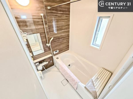 ���� �������������l�̕��͋C�̃o�X���[���́A�����o�Ă��ăo�X�^�C�����[���I
���d���撣���Ă��邲�J���ɂ��D�݂̓����̓����܂����āA�y����ł݂Ă͂������ł��傤���H